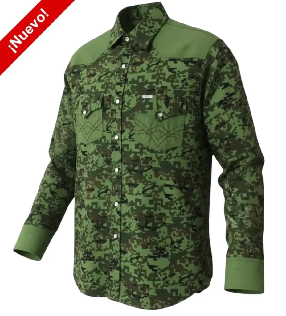 Una camisa de corte vaquero y camuflageada