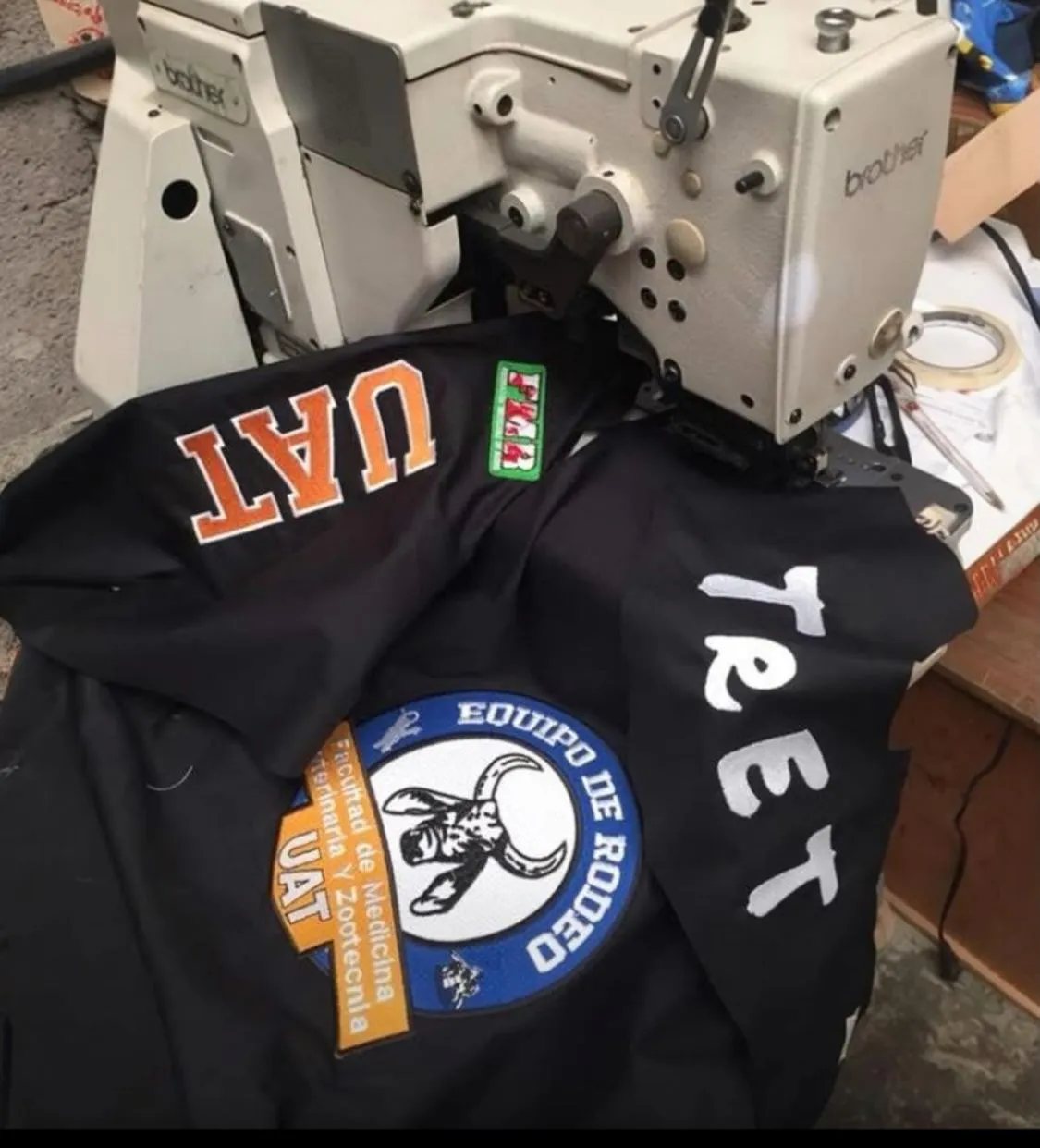 confección-de-camisas-vaqueras-para-cabalgatas