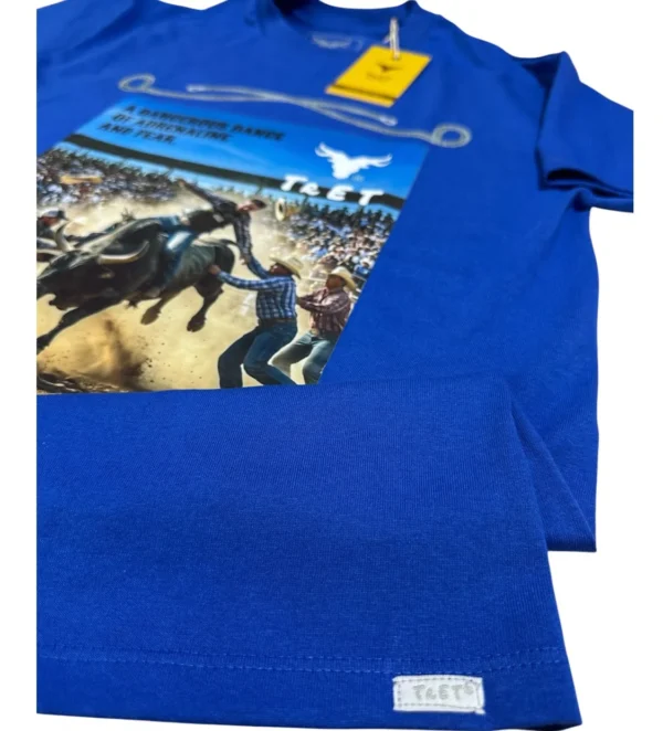 Una fotografía cercana Para que La playera Muestre los detalles