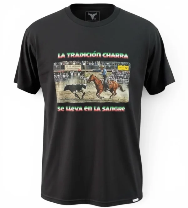 playera vaquera hombre,la tradicion camiseta vaquera para hombre, negra, manga corta, imagen con leyenda la tradición charra se lleva en la sangre