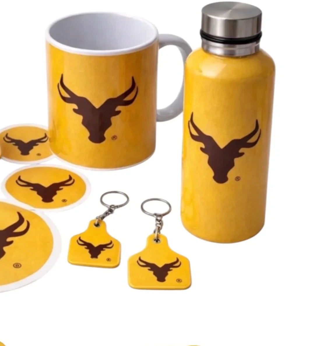 juego de souvenirs de la marca Tret, tazas. llaveros. termos etc.