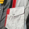 acercamiento de los detalles delanteros de la camisa