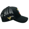 vista lateral gorra negra texas